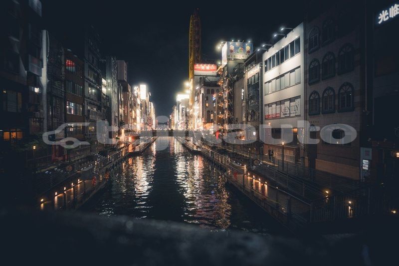 Big with watermark image