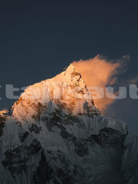 Big with watermark image