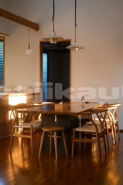 Big with watermark image