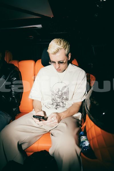 Big with watermark image