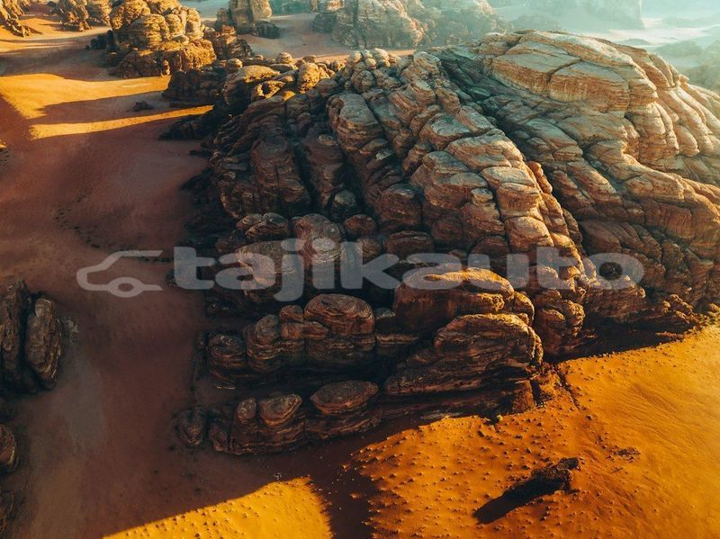 Big with watermark image