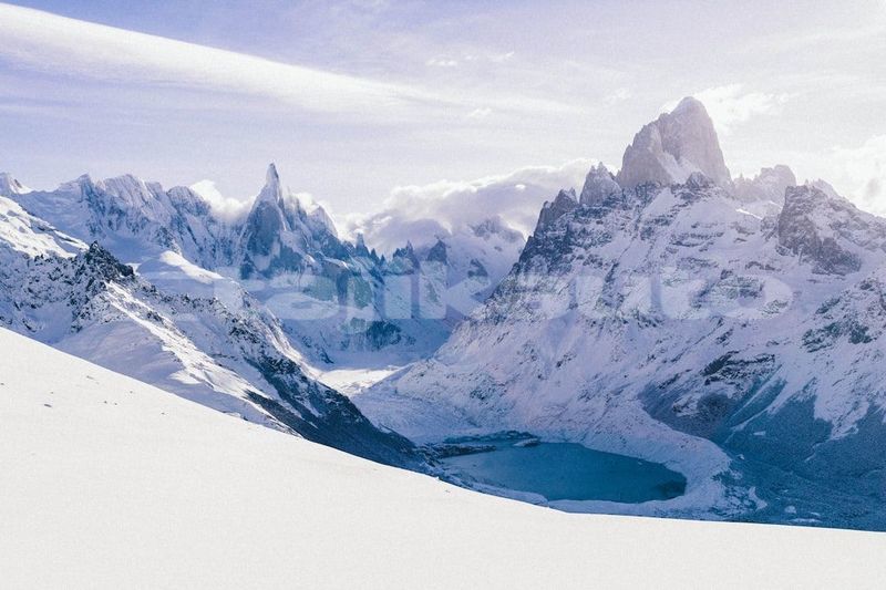 Big with watermark image