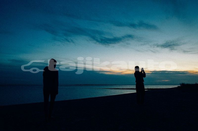 Big with watermark image