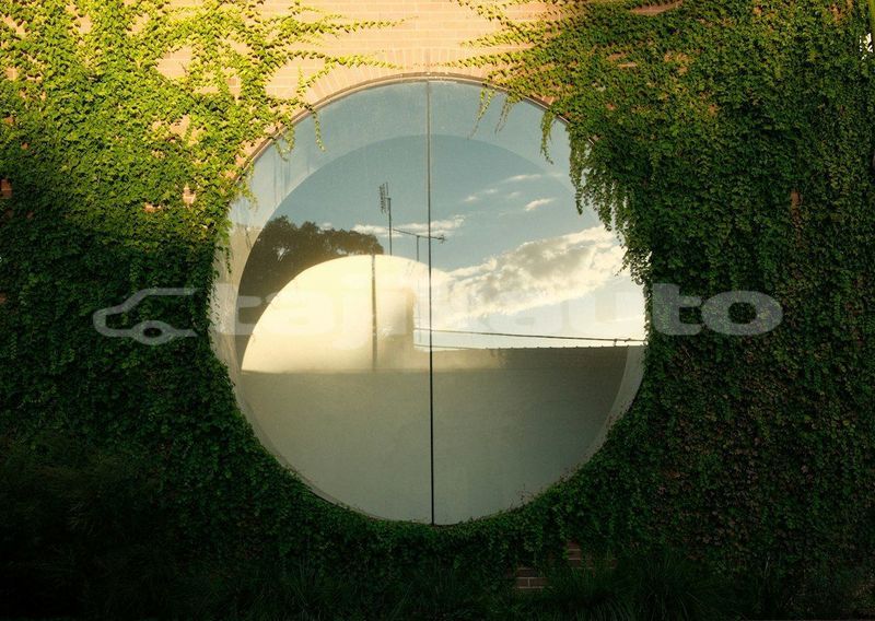 Big with watermark image