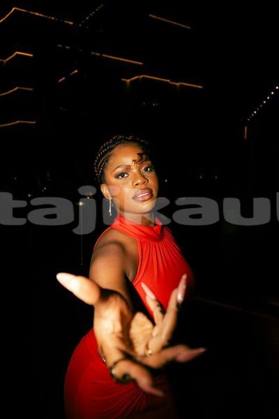 Big with watermark image