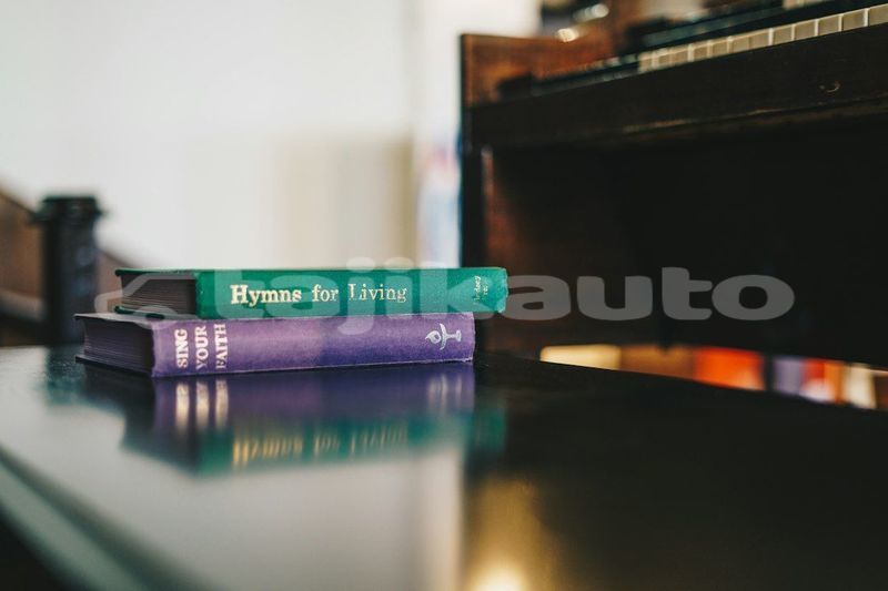 Big with watermark image