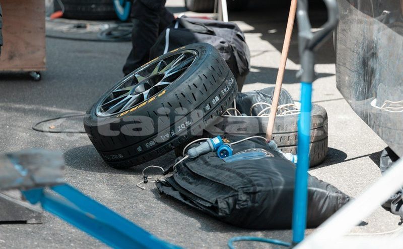 Big with watermark image