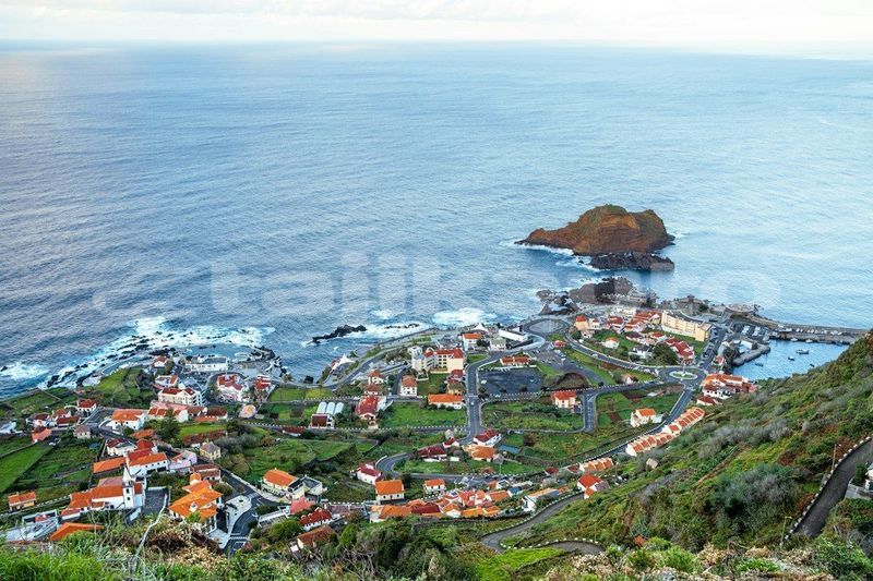Big with watermark image