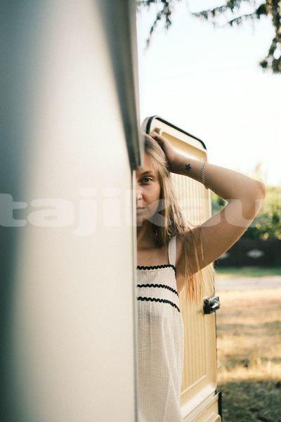 Big with watermark image