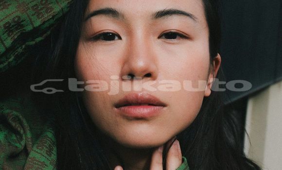 Medium with watermark image