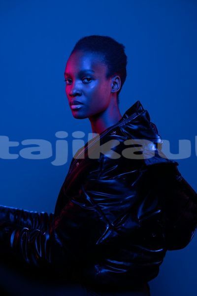 Big with watermark image