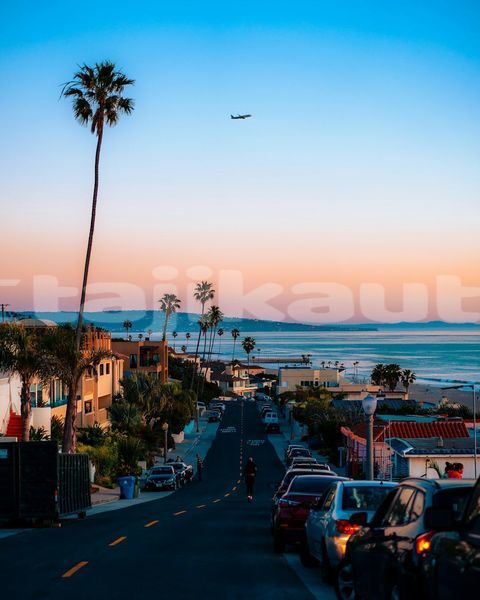 Big with watermark image