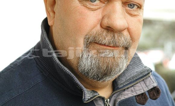 Medium with watermark image