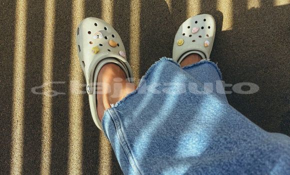 Medium with watermark image