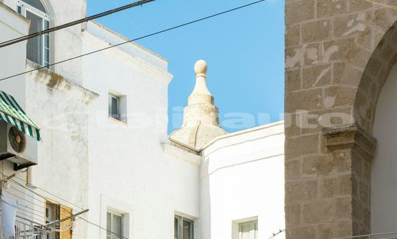 Medium with watermark image