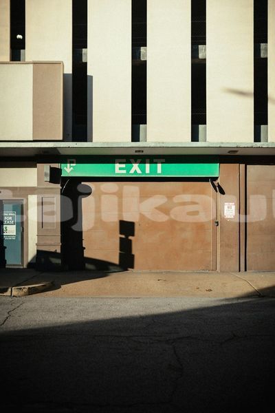 Big with watermark image