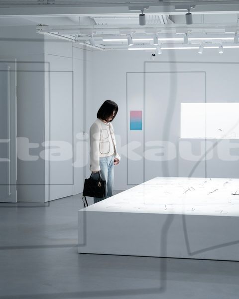 Big with watermark image