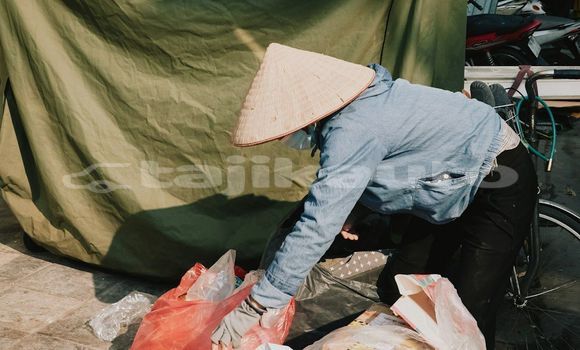 Medium with watermark image
