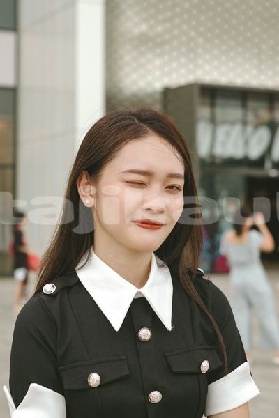 Big with watermark image