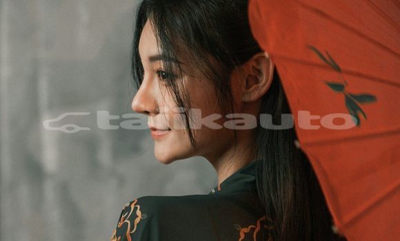 Medium with watermark image