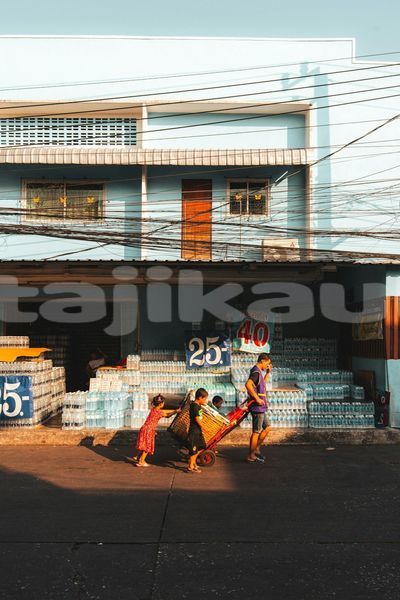 Big with watermark image