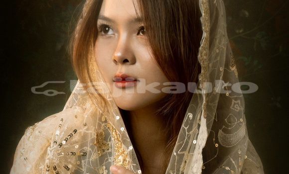 Medium with watermark image