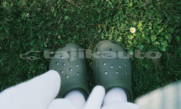 Medium with watermark image