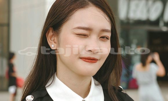 Medium with watermark image