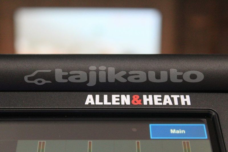 Big with watermark image