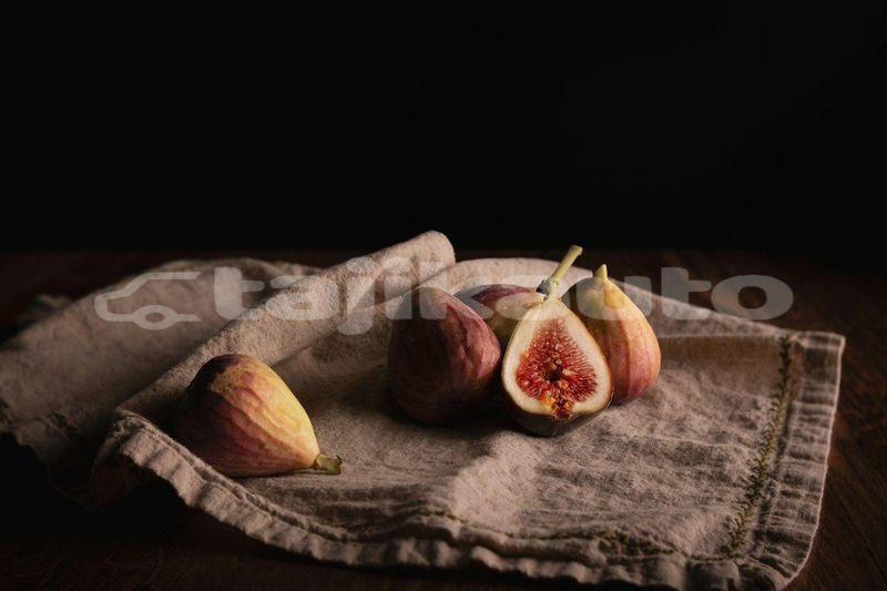 Big with watermark image