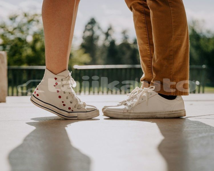 Big with watermark image