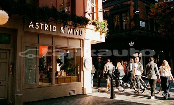 Medium with watermark image