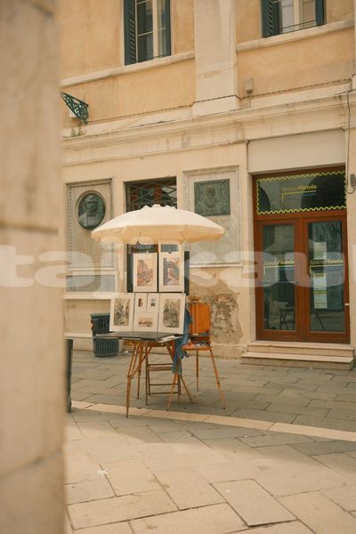 Big with watermark image
