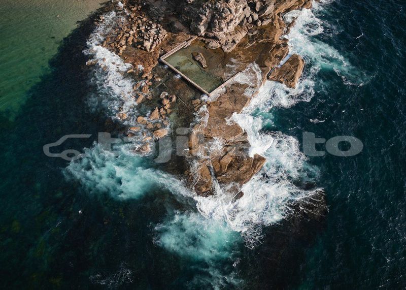 Big with watermark image
