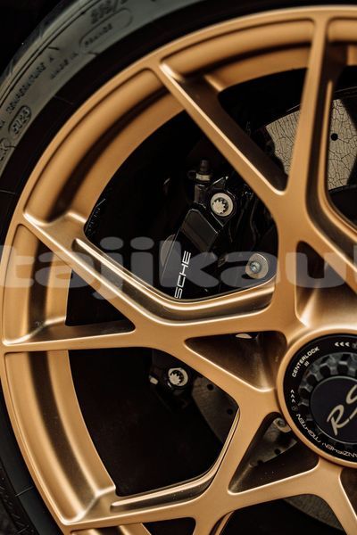 Big with watermark image