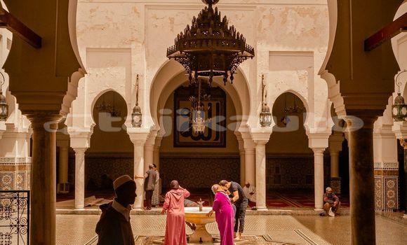 Medium with watermark image