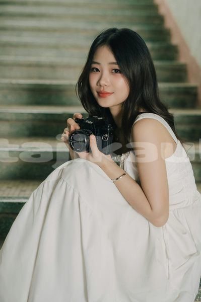 Big with watermark image