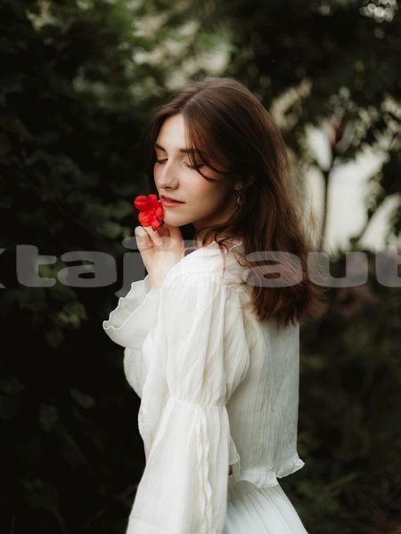Big with watermark image