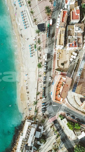 Big with watermark image
