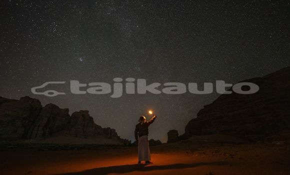 Medium with watermark image
