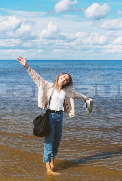 Big with watermark image