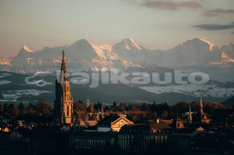 Big with watermark image