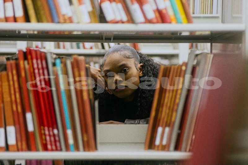 Big with watermark image