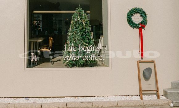 Medium with watermark image