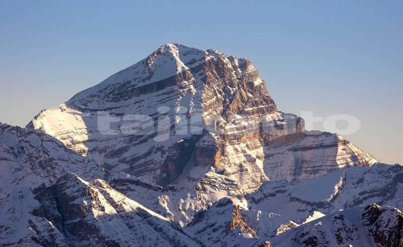 Big with watermark image