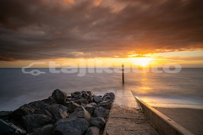 Big with watermark image