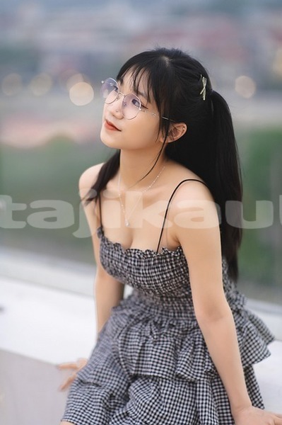Big with watermark potrait 8070448 640