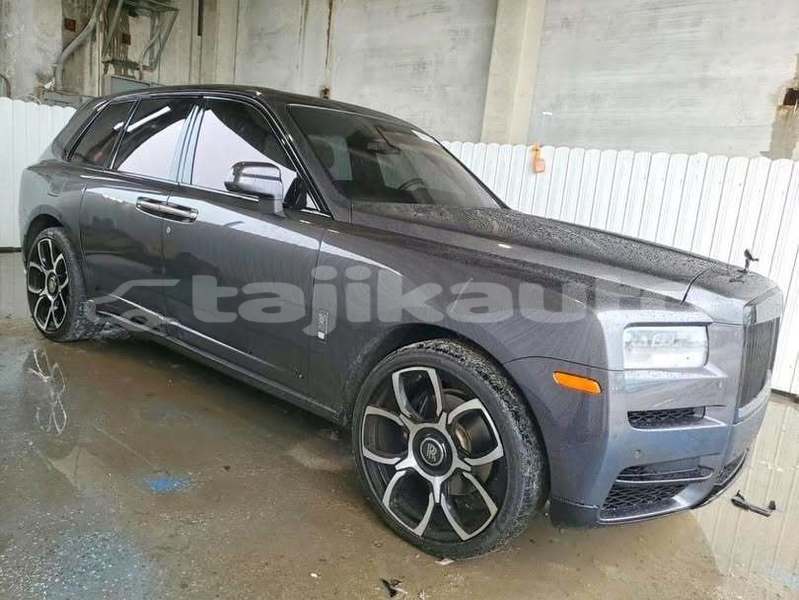 Big with watermark rolls royce cullinan karotegin garm 41518