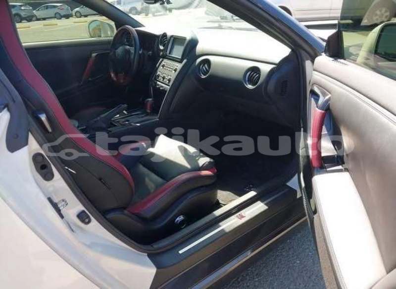 Big with watermark nissan gt r sughd buston 41520