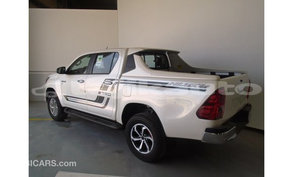 Buy Import Toyota Hilux White Car in Import - Dubai in Dushanbe Buy Import Toyota Hilux White Car in Import - Dubai in Dushanbe